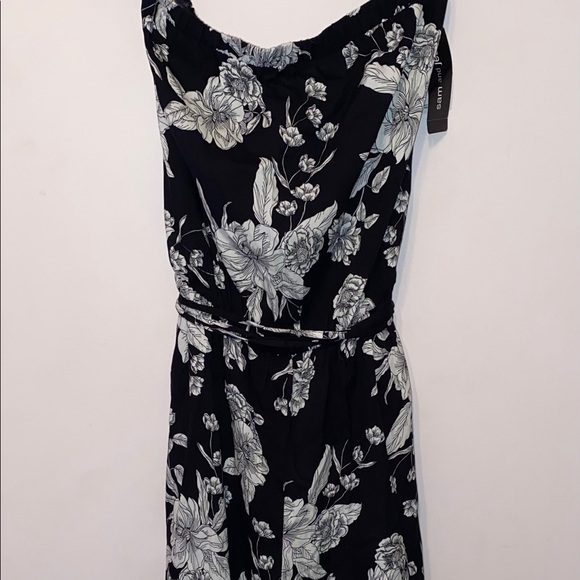 Cute black and white floral jumpsuit - Picture 1 of 3